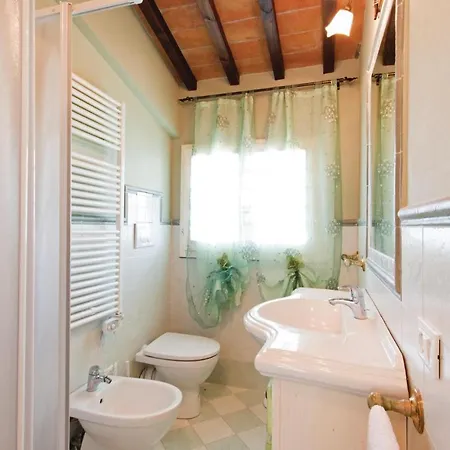2 Bedroom Gorgeous In -fi- Castelfiorentino